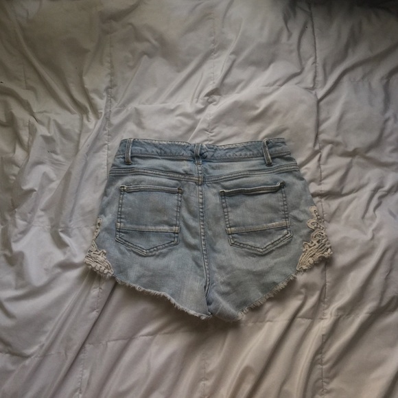 Shorts - Picture 2 of 3